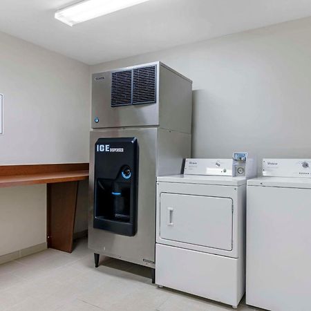 Comfort Inn & Suites Brunswick Bagian luar foto